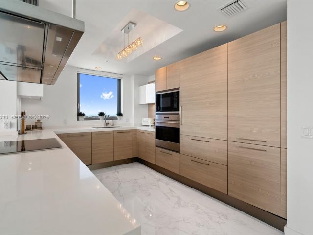 Продажа квартиры #2002 - фото 6880565