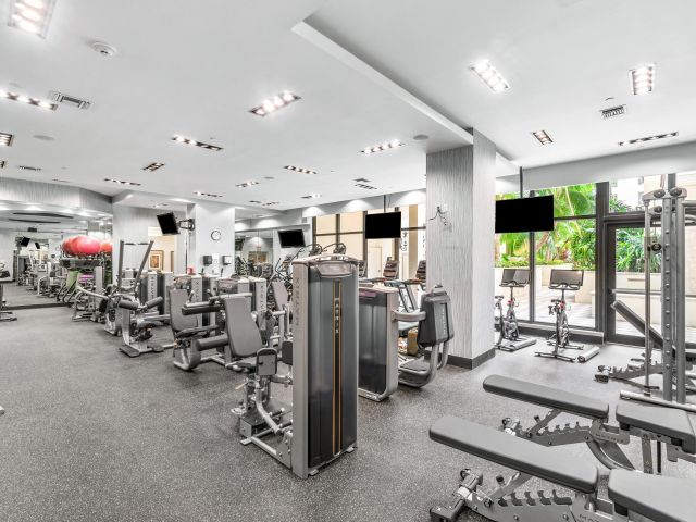 Продажа квартиры #1212 - фото 6877667