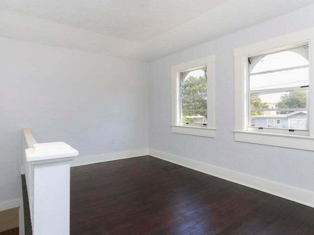 Дом в аренду по адресу 4009 Garden Avenue A - фото 6894074