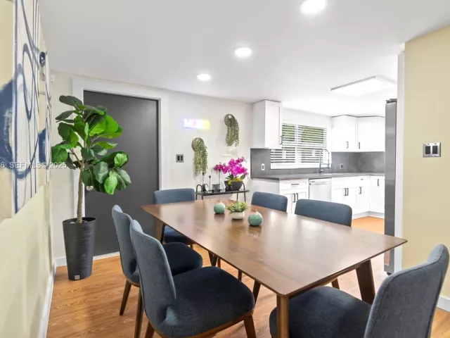 Дом в аренду по адресу 220 NW 134th St - фото 6888217