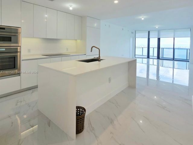 Продажа квартиры #3803 - фото 6876787