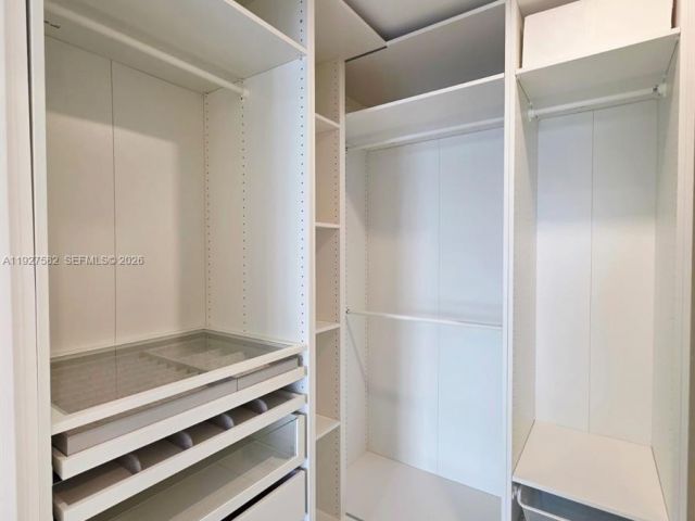 Продажа квартиры #3803 - фото 6876789