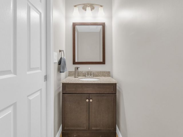 Продажа дома по адресу 22577 Blue Fin Trail - фото 6913812