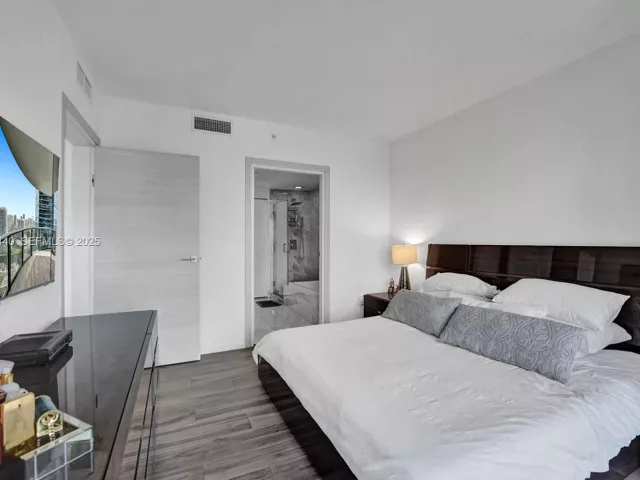 Квартира в аренду номер4209 - фото 6879205