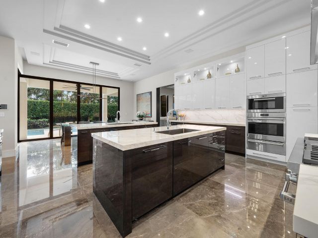 Продажа дома по адресу 252 S Silver Palm Road - фото 6901366