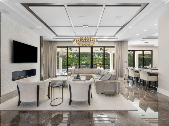 Продажа дома по адресу 252 S Silver Palm Road - фото 6901372