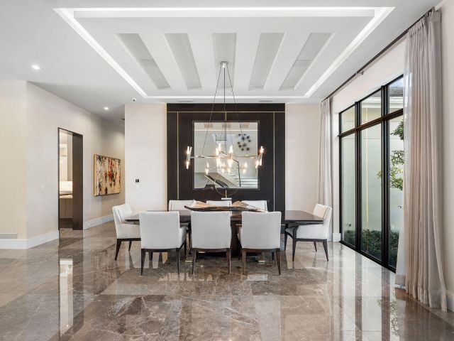 Продажа дома по адресу 252 S Silver Palm Road - фото 6901375