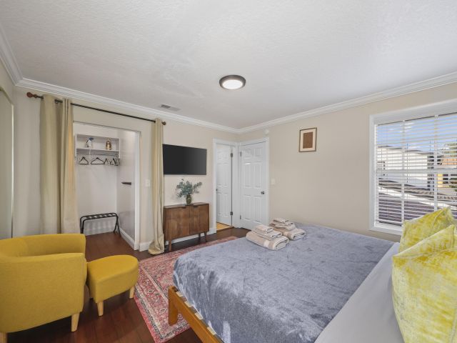 Продажа дома по адресу 15881 SW 8th Avenue - фото 6879579