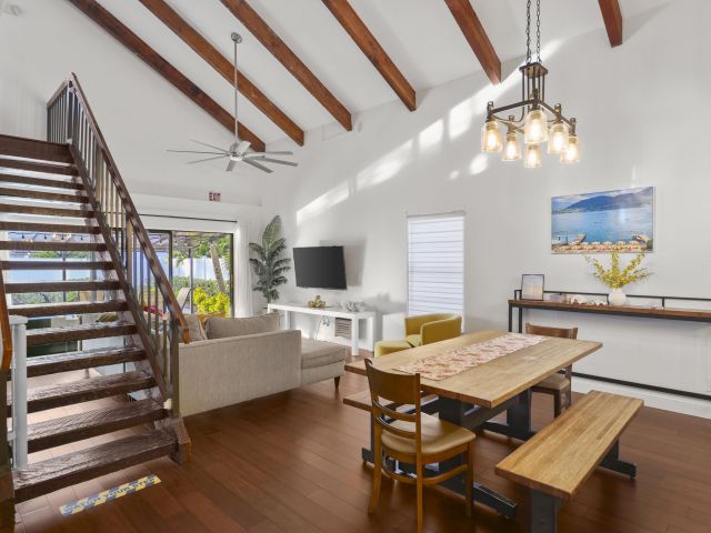 Продажа дома по адресу 15881 SW 8th Avenue - фото 6879589