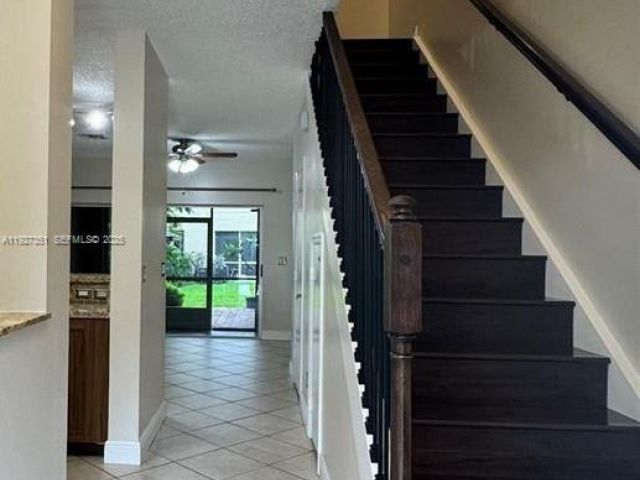 Дом в аренду по адресу 443 SW 122nd TER 443 - фото 7454298