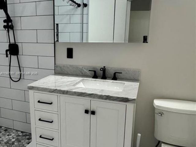 Дом в аренду по адресу 443 SW 122nd TER 443 - фото 7454303