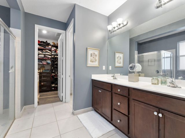 Продажа дома по адресу 4025 Marina Way - фото 6884260