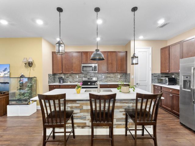 Продажа дома по адресу 4025 Marina Way - фото 6884267