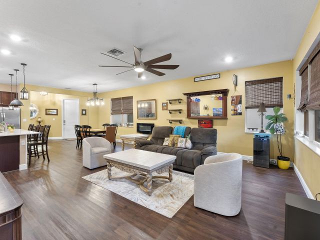 Продажа дома по адресу 4025 Marina Way - фото 6884269