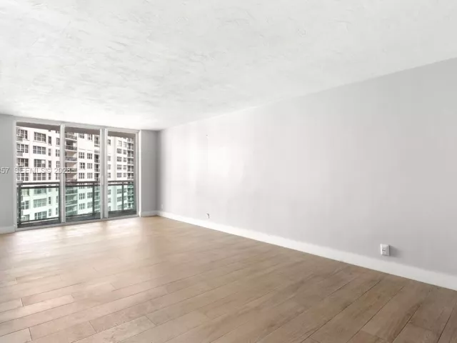 Продажа квартиры #1145 - фото 6879274