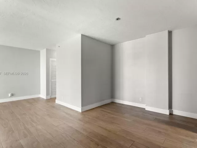 Продажа квартиры #1145 - фото 6879267