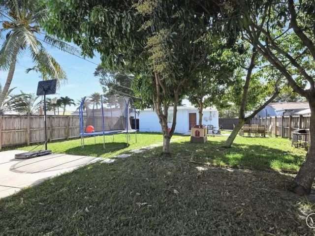 Продажа дома по адресу 2535 Sherman Street - фото 9350802
