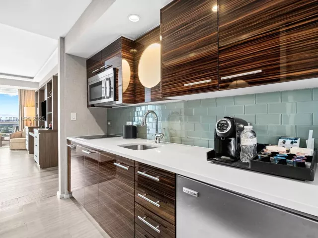 Продажа квартиры #R1904 - фото 6880080