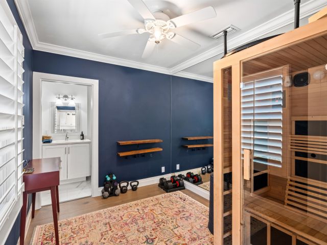 Продажа дома по адресу 399 Florenada Terrace - фото 6909730