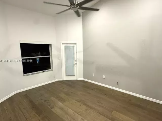 Дом в аренду по адресу 8965 SW 59th Ct 0 - фото 6884331