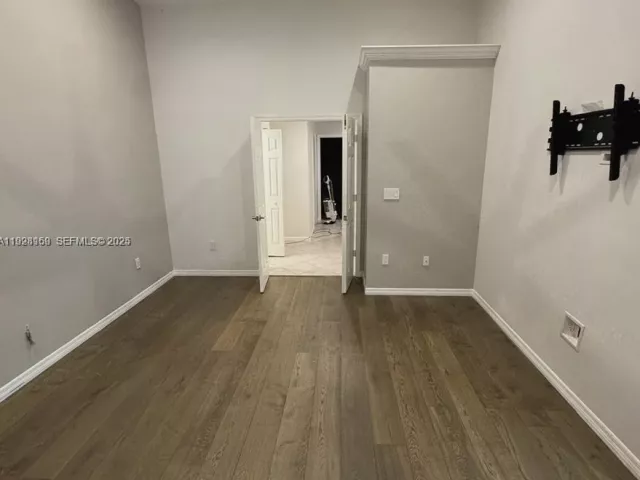 Дом в аренду по адресу 8965 SW 59th Ct 0 - фото 6884333