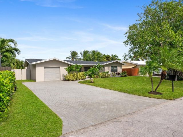 Продажа дома по адресу 521 NE 32nd Street - фото 6894876