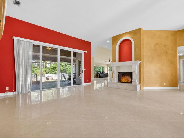 Продажа дома по адресу 13089 86th Road N - фото 6894055