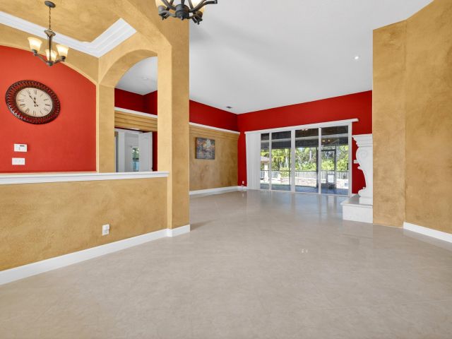 Продажа дома по адресу 13089 86th Road N - фото 6894057