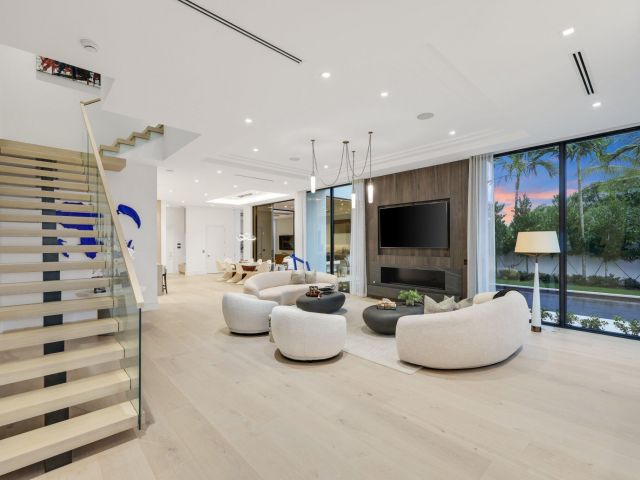 Продажа дома по адресу 340 Grove Place - фото 6880971