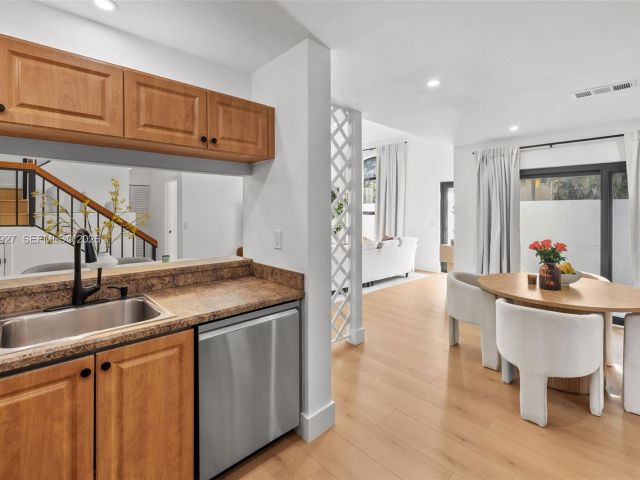 Продажа дома по адресу 21216 Harbor Way 158-15 - фото 6883808