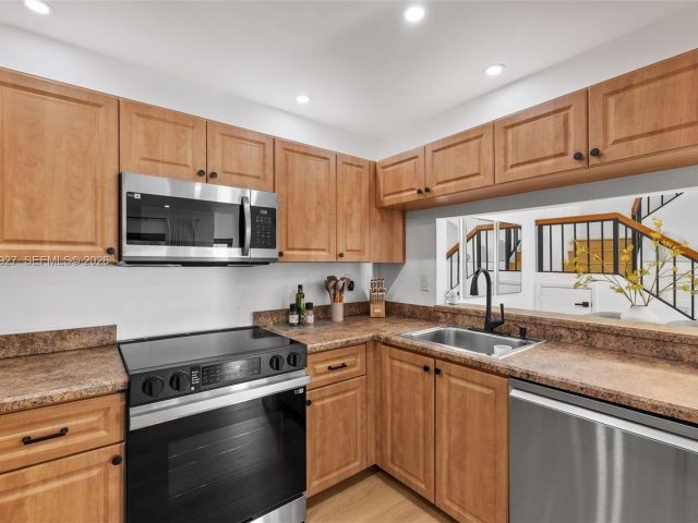 Продажа дома по адресу 21216 Harbor Way 158-15 - фото 6883810