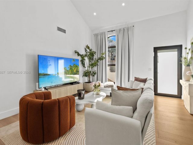 Продажа дома по адресу 21216 Harbor Way 158-15 - фото 6883822