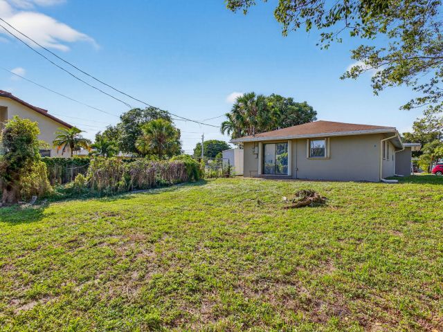 Продажа дома по адресу 208 NE 14th Avenue - фото 6898606