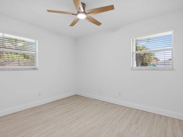 Продажа дома по адресу 208 NE 14th Avenue - фото 6898607