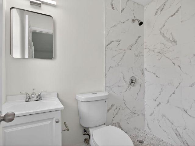 Продажа дома по адресу 208 NE 14th Avenue - фото 6898610