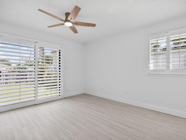 Продажа дома по адресу 208 NE 14th Avenue - фото 6898612