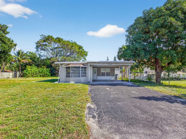 Продажа дома по адресу 208 NE 14th Avenue - фото 6898622