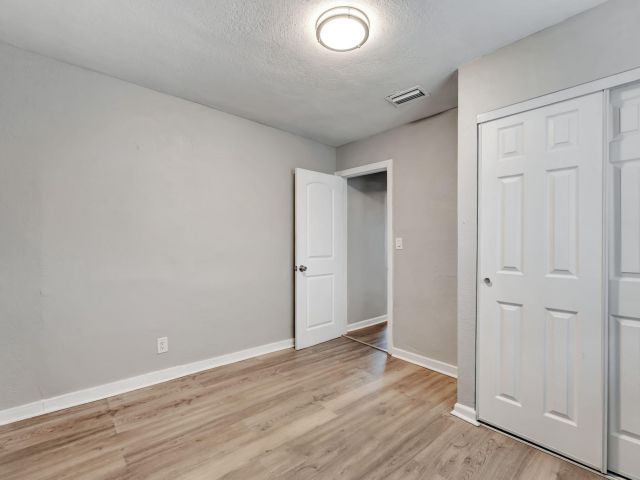 Дом в аренду по адресу 172 W 15th Street 1 - фото 6893563