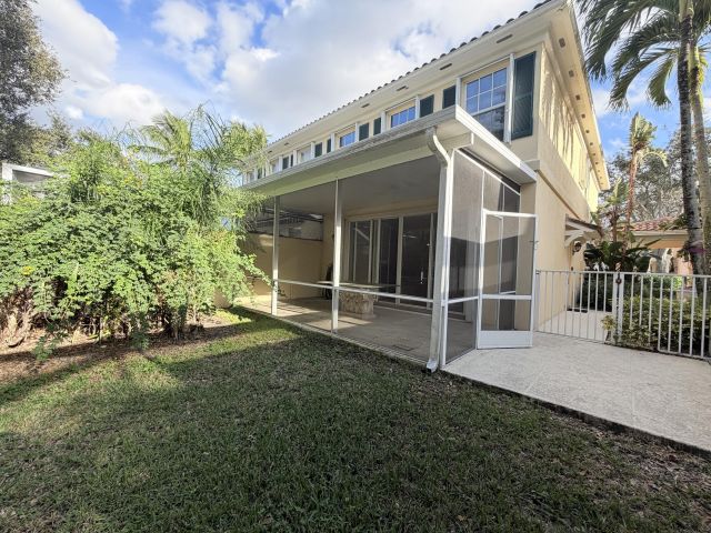 Дом в аренду по адресу 2205 Telogia Court - фото 6893964