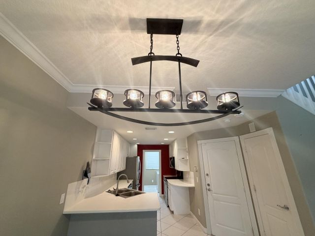 Дом в аренду по адресу 2205 Telogia Court - фото 6893970