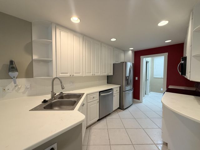 Дом в аренду по адресу 2205 Telogia Court - фото 6893971