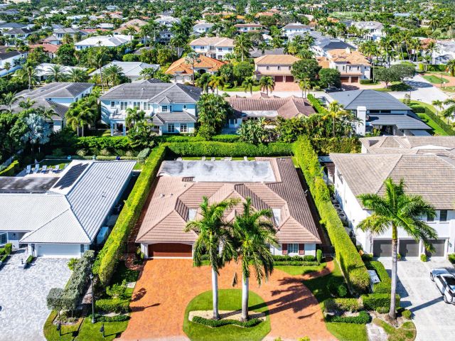 Дом в аренду по адресу 2121 Areca Palm Road - фото 6894554