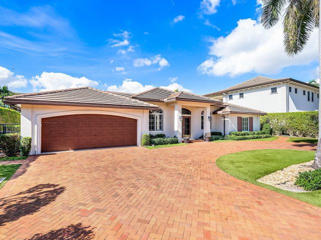 Дом в аренду по адресу 2121 Areca Palm Road - фото 6894557