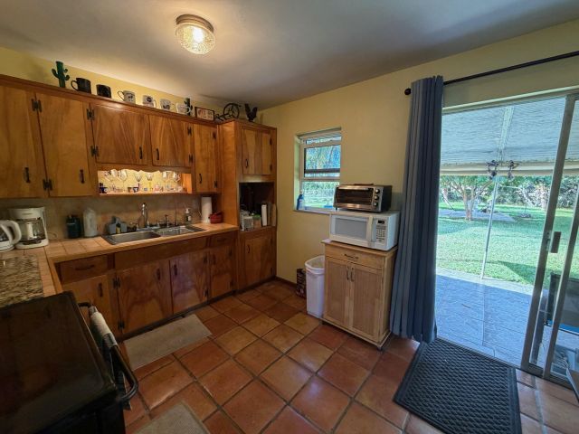 Продажа дома по адресу 813 Burch Drive - фото 6893938