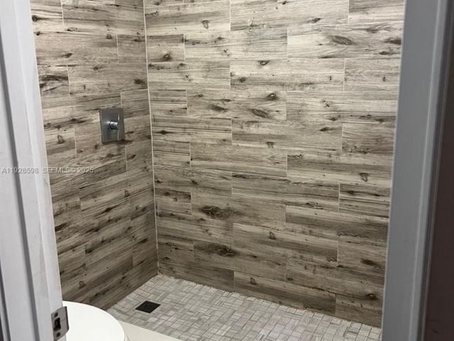 Дом в аренду по адресу 4979 SW 123rd Ter - фото 6881628