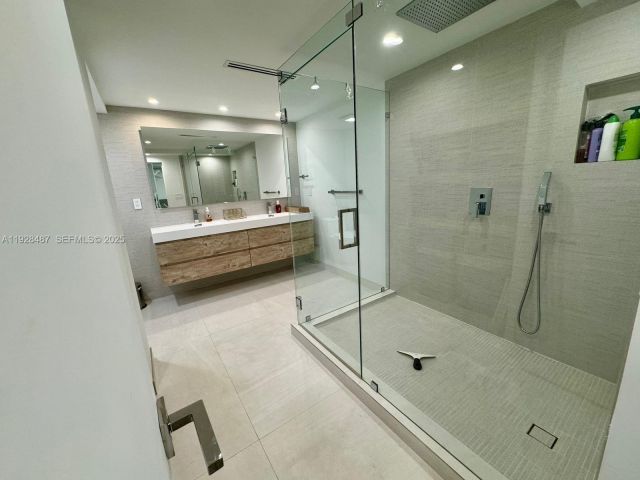 Квартира в аренду номерE1001 - фото 6883325