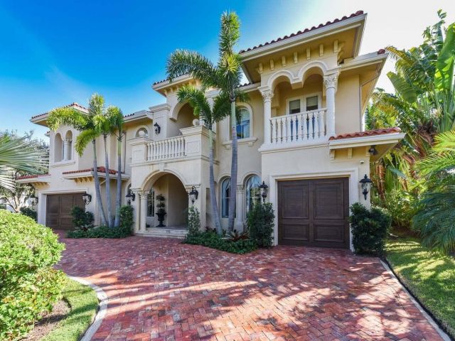 Продажа дома по адресу 398 NE 7th Street - фото 6903512