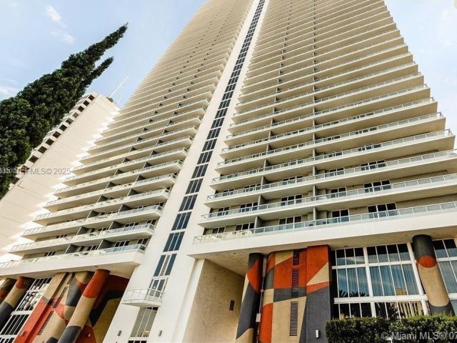 Продажа квартиры #1703 - фото 7444325