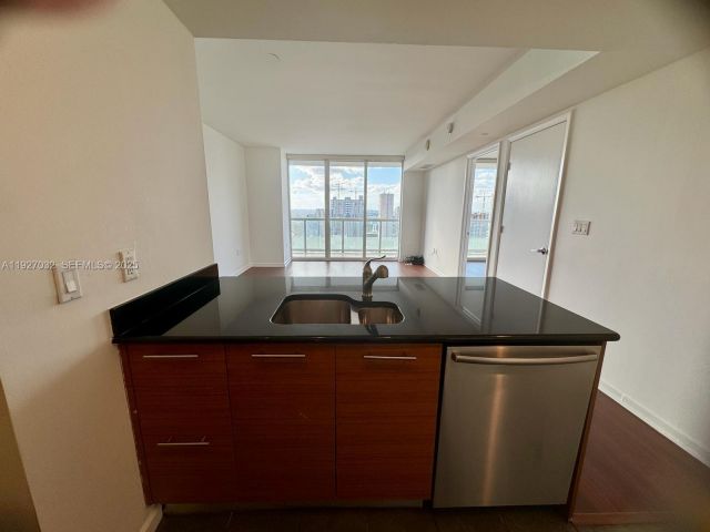 Продажа квартиры #3807 - фото 7431706