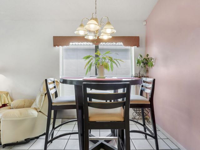 Продажа дома по адресу 4969 Broadstone Circle - фото 6895675